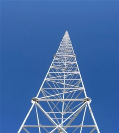 Torre de gelosia d'acer